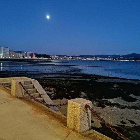 La Casona Vivienda Uso Turistico Recien Reformada En El Centro De Vilagarcia. Vilagarcia de Arousa Dış mekan fotoğraf