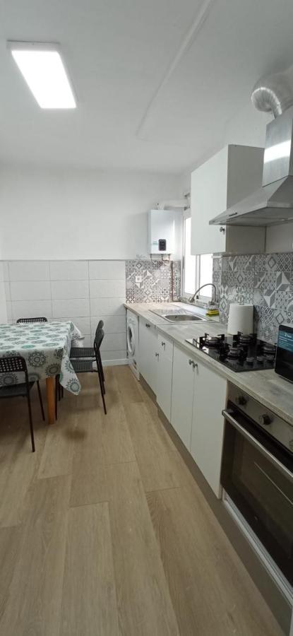 La Casona Vivienda Uso Turistico Recien Reformada En El Centro De Vilagarcia. Vilagarcia de Arousa Dış mekan fotoğraf