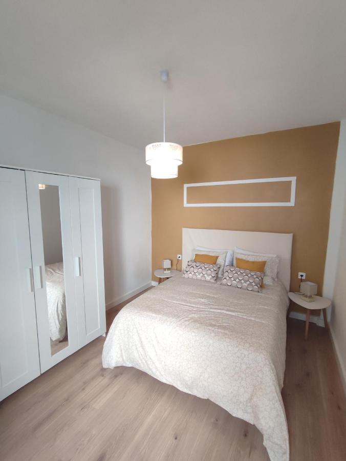 La Casona Vivienda Uso Turistico Recien Reformada En El Centro De Vilagarcia. Vilagarcia de Arousa Dış mekan fotoğraf